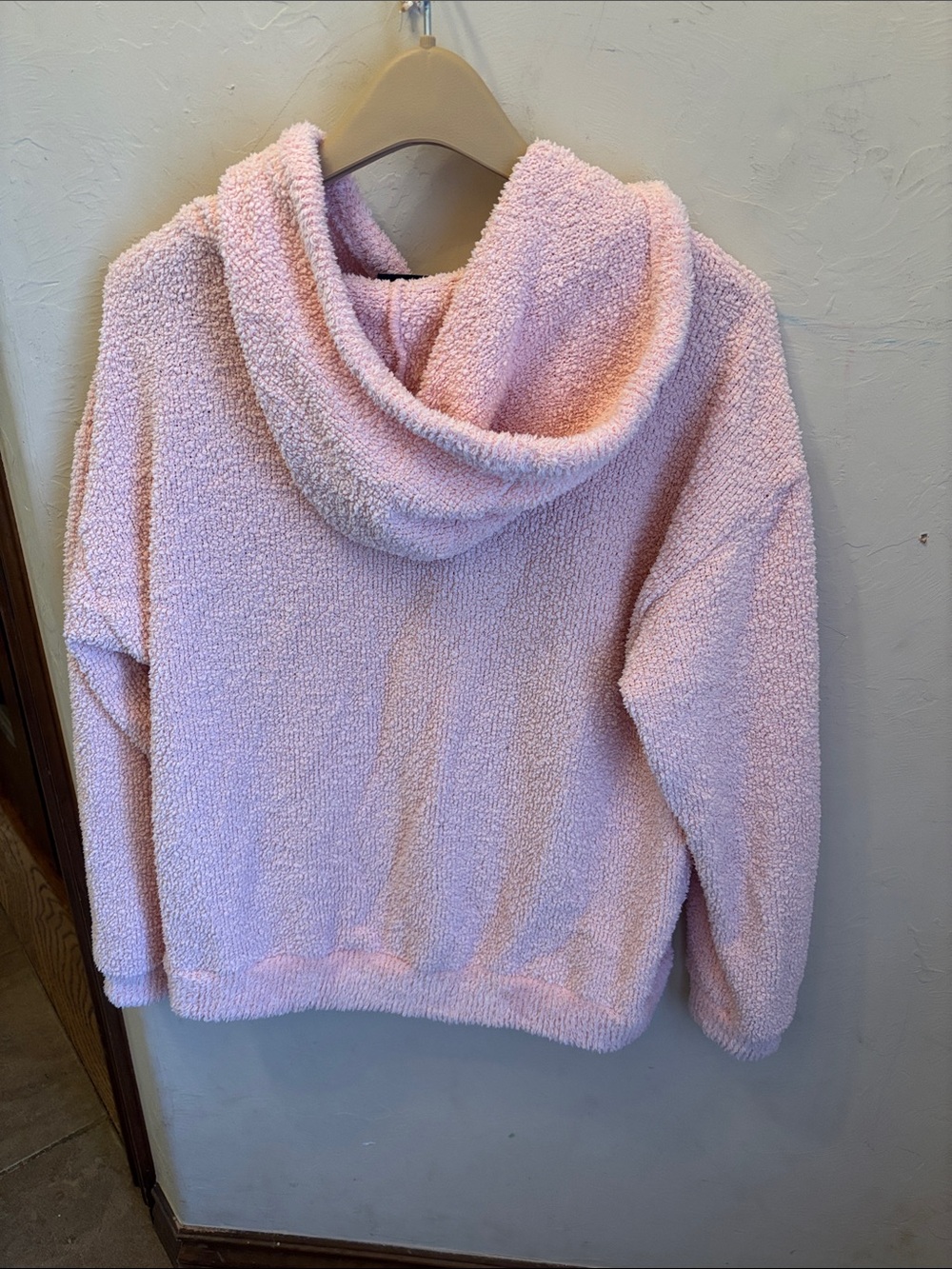 Scoop cozy sweatshirt! Medium
